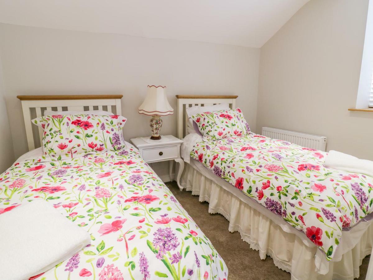 14 Tudno Street Villa Ландъндо Екстериор снимка